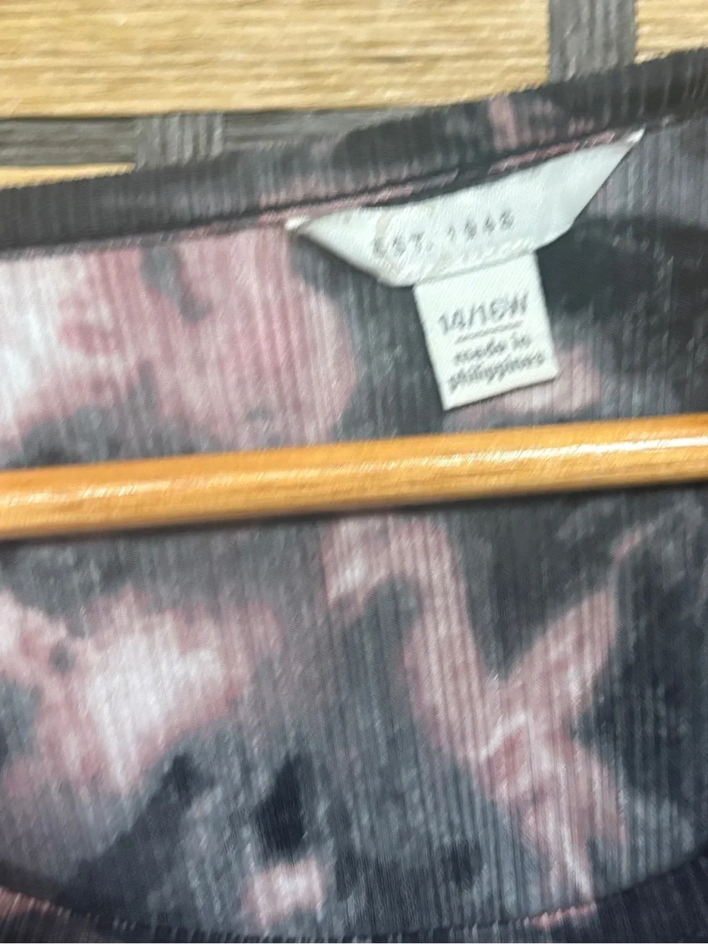 Cato gray and pink tie dye asymmetrical  hem blouse size 14/16